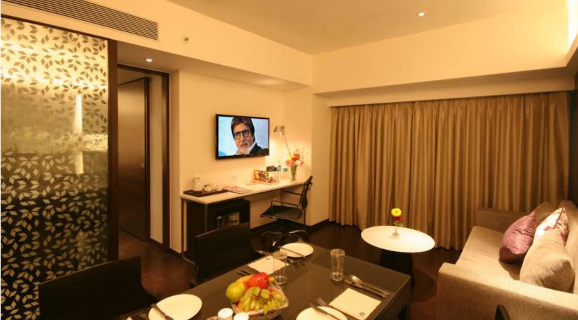 מומביי The Sahil Hotel מראה חיצוני תמונה