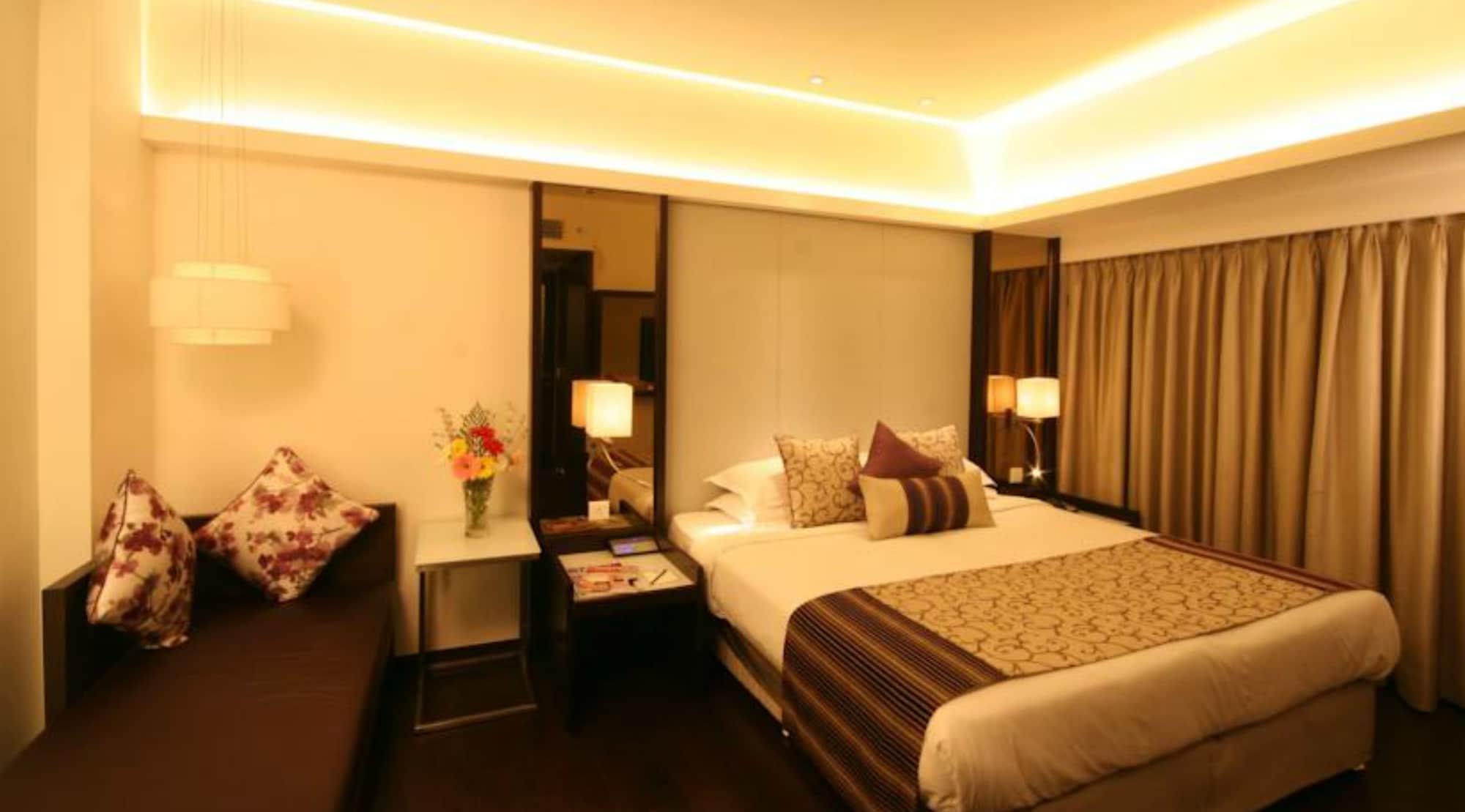 מומביי The Sahil Hotel מראה חיצוני תמונה