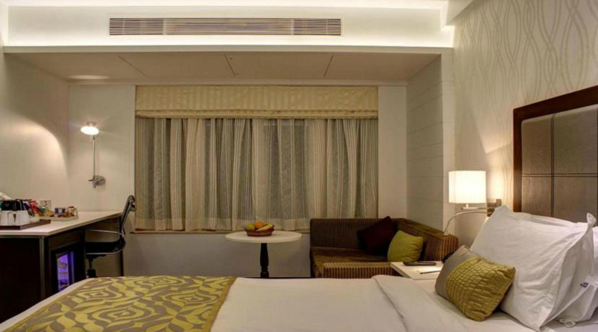 מומביי The Sahil Hotel מראה חיצוני תמונה
