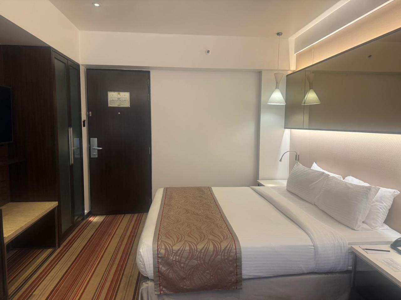 מומביי The Sahil Hotel מראה חיצוני תמונה
