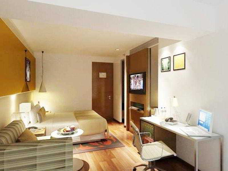 מומביי The Sahil Hotel מראה חיצוני תמונה