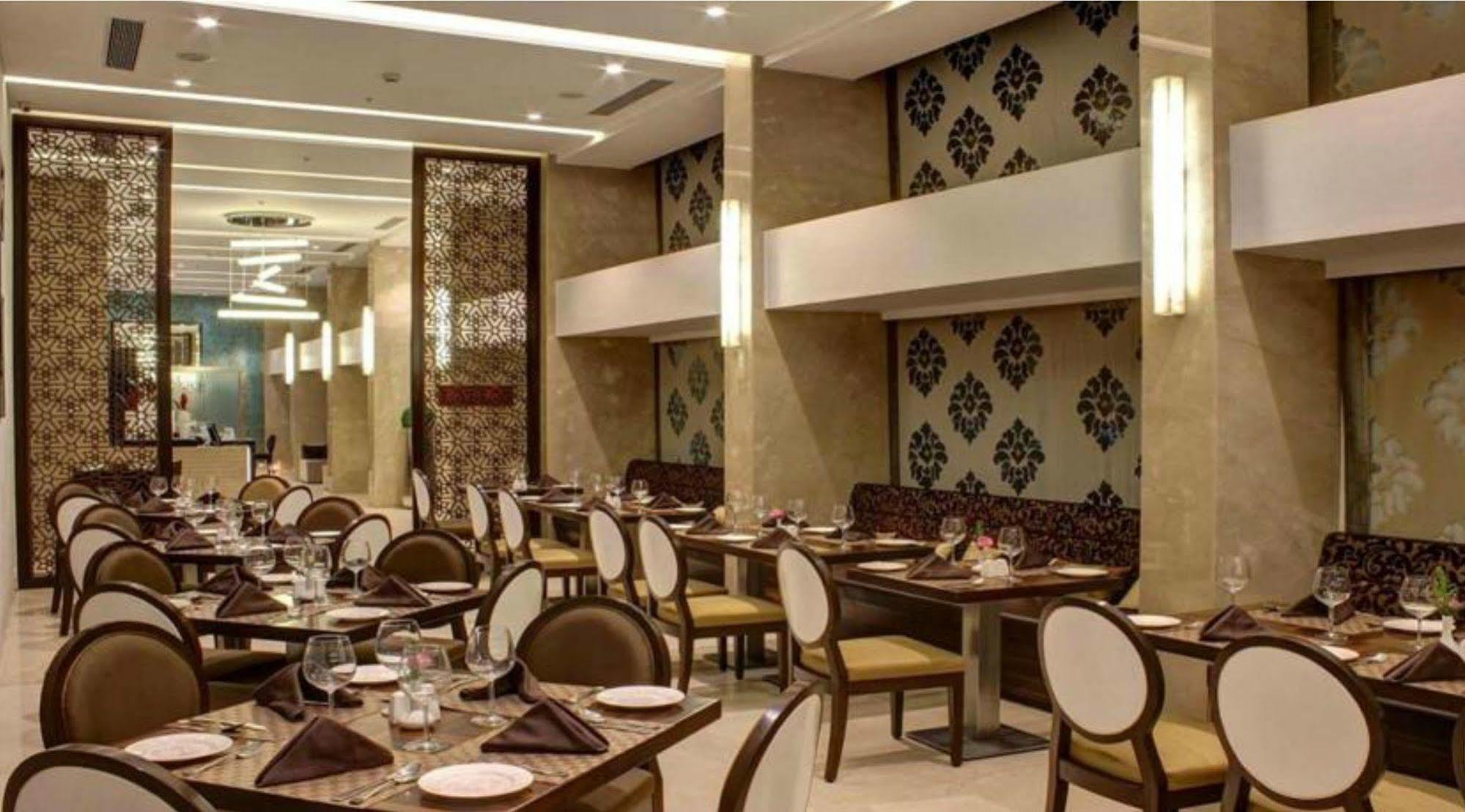 מומביי The Sahil Hotel מראה חיצוני תמונה