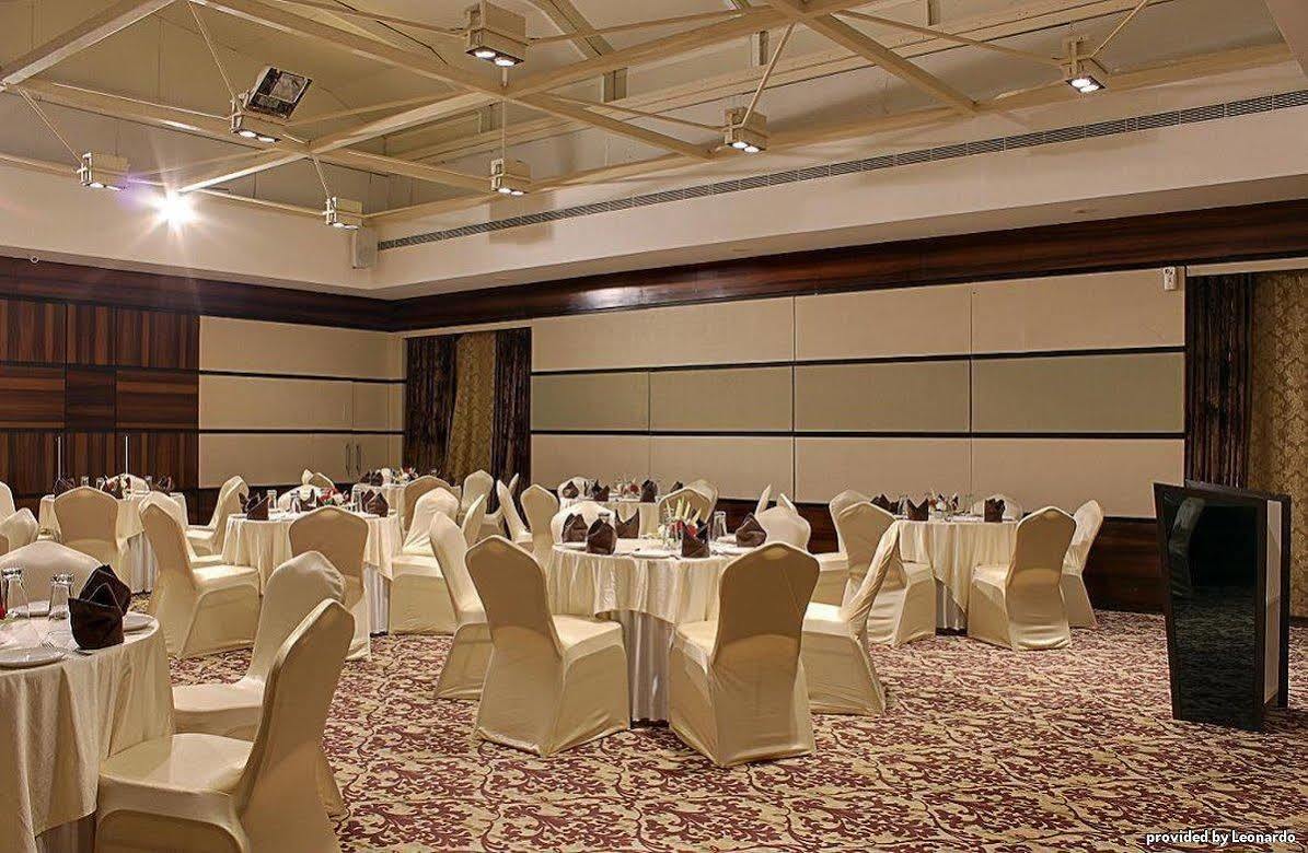 מומביי The Sahil Hotel מראה חיצוני תמונה