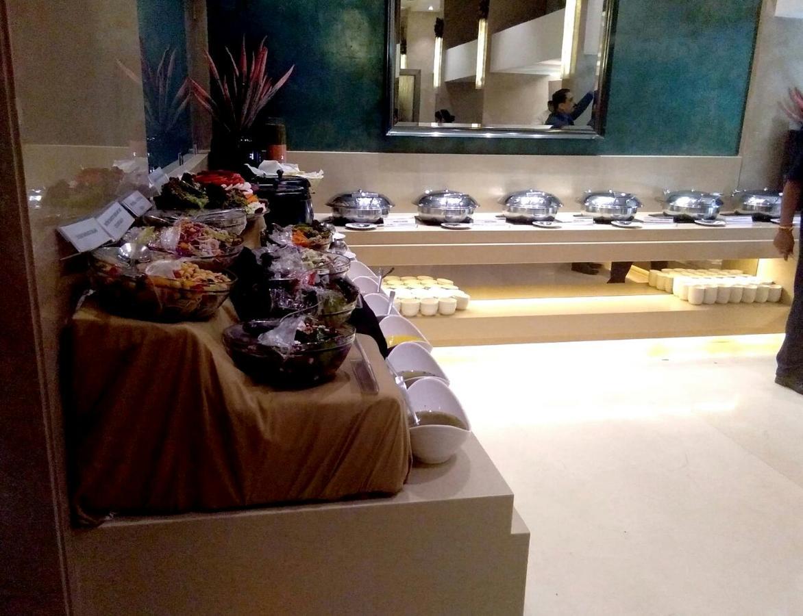 מומביי The Sahil Hotel מראה חיצוני תמונה